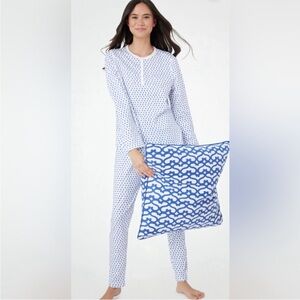 Roller Rabbit Blue Hearts Pajamas NWT Size XL